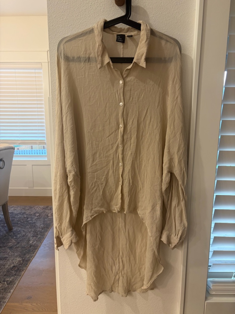 Eileen Fisher 100% SILK. Longline Crinkled Button-Up Shirt. Large